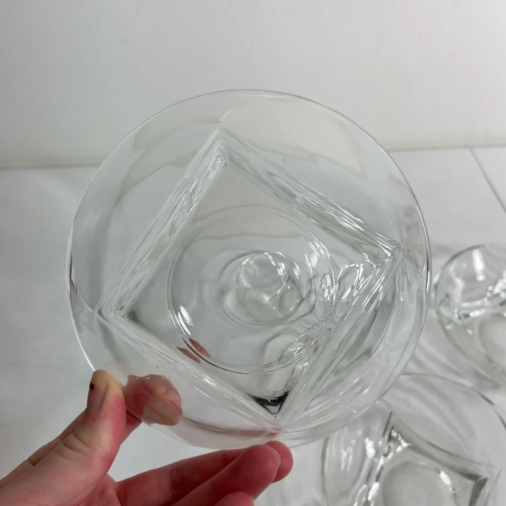 EUC‎ clear glass saucers small plates set of 4 home decor kitchen glassware lot